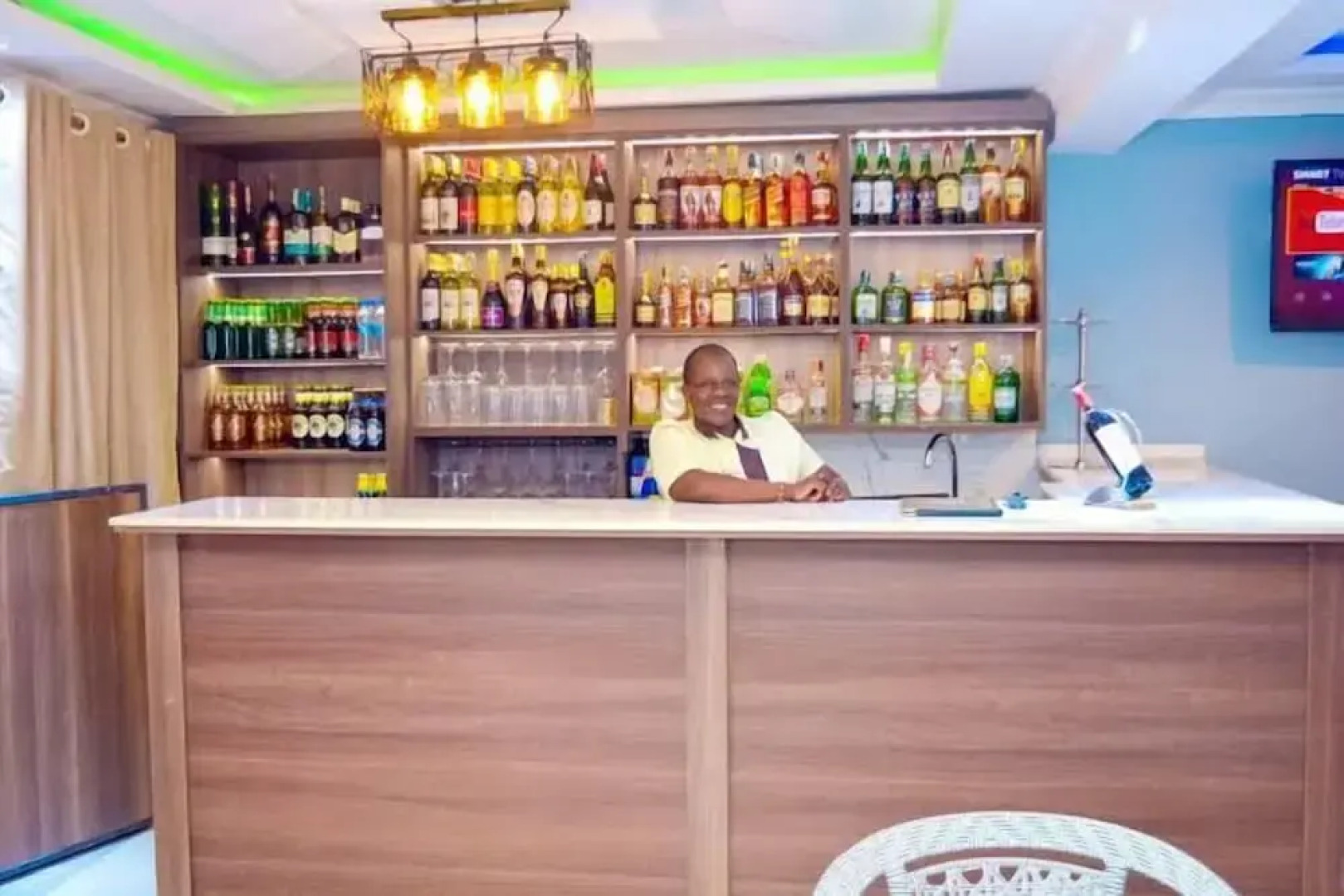 Dhe Jomels Hotel Siaya