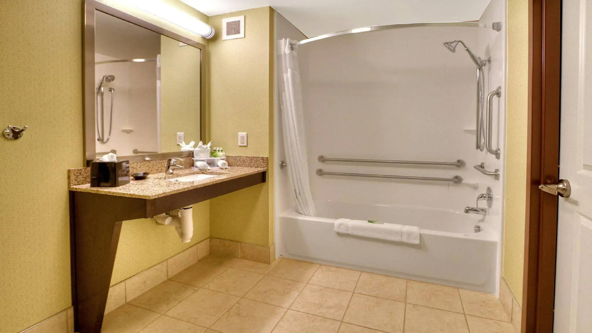 Holiday Inn Express & Suites Pittsburgh SW - Southpointe by IHG