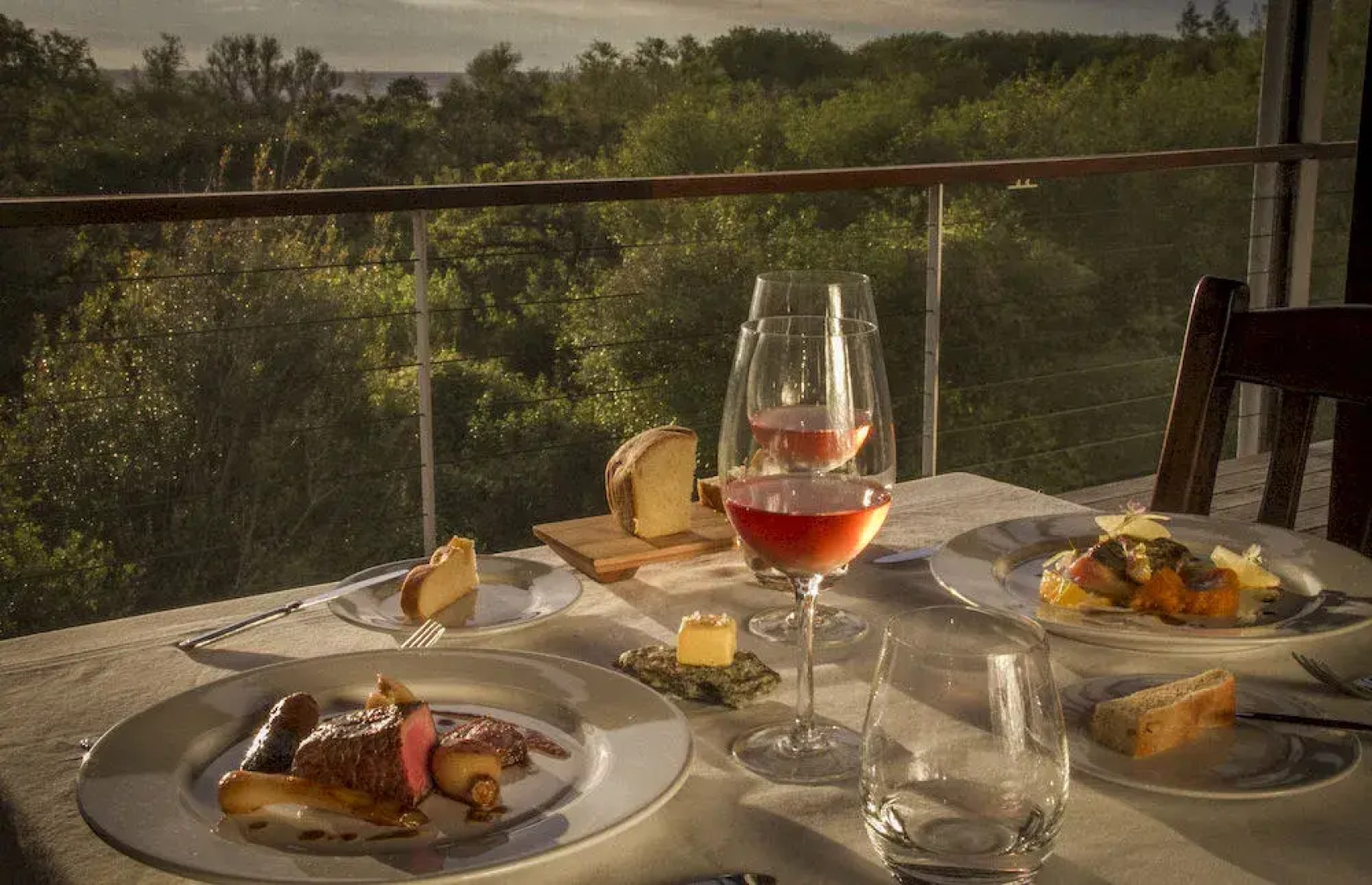 Rio Ancho Gourmet Lodge