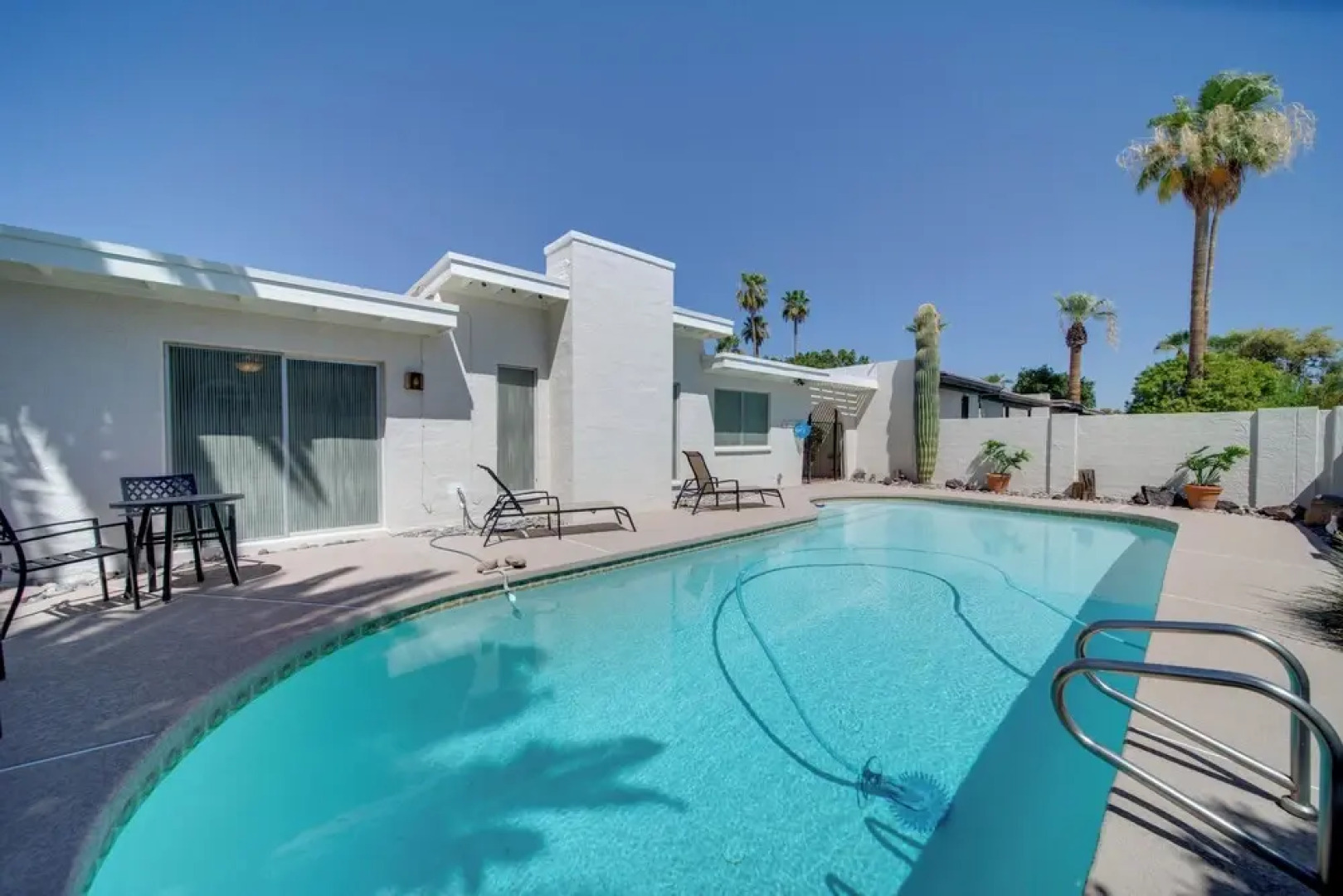 5 Mi to Camelback Ranch: Pet-friendly Home w/ Pool