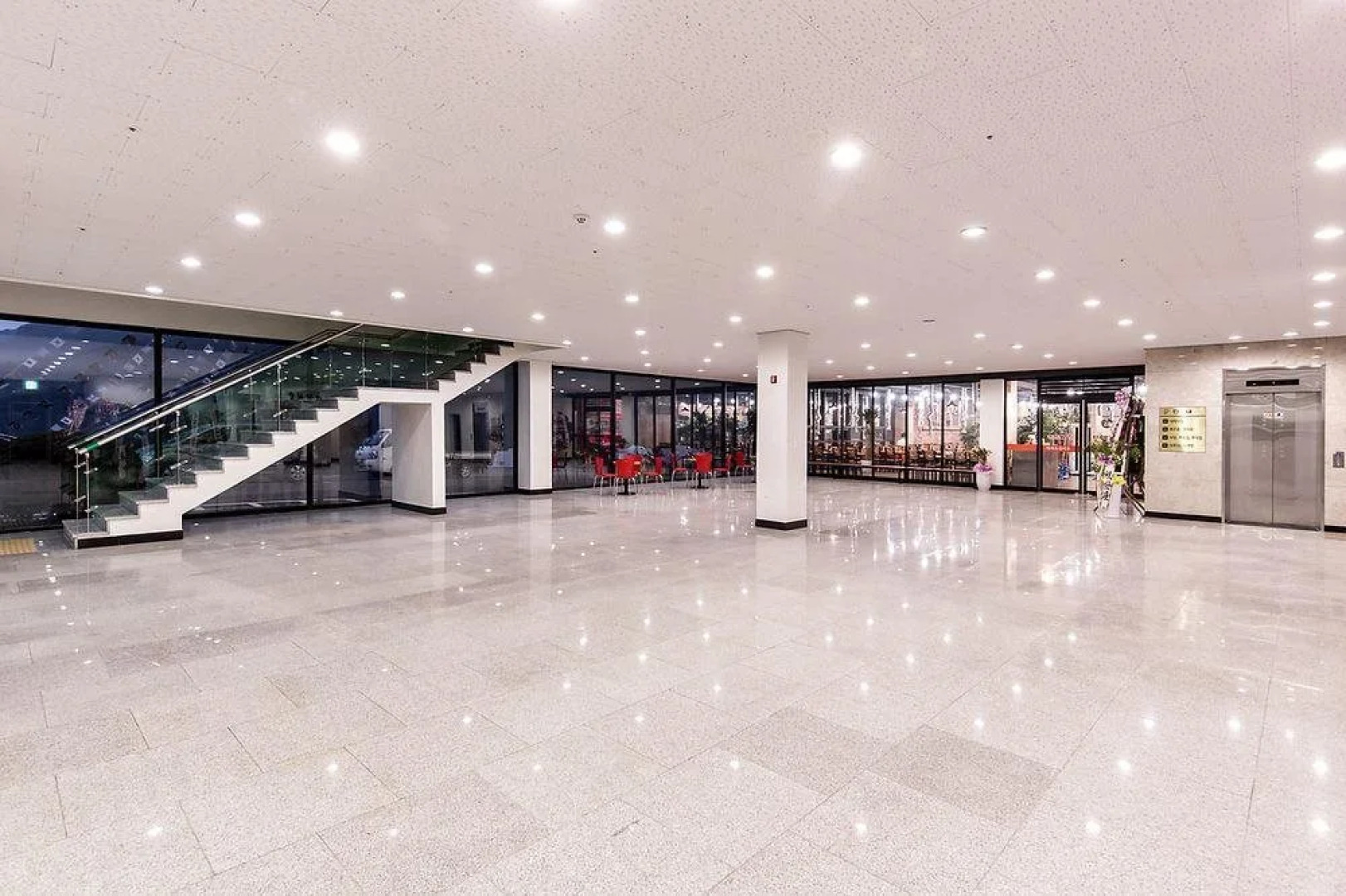 Milmo Redskirt Camping Resort Caravan Park