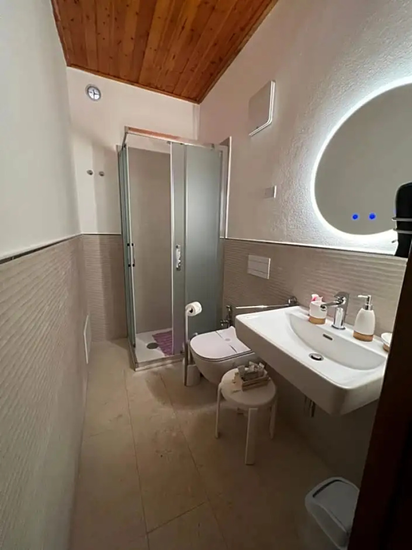 The Arches House IUN F1092