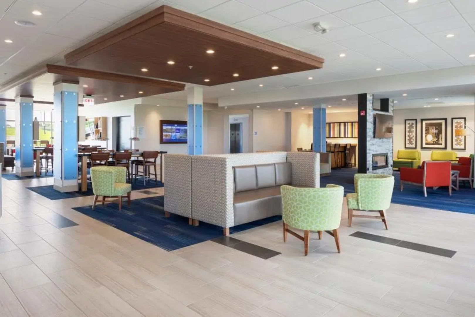 Holiday Inn Express & Suites Bourbonnais East - Bradley by IHG