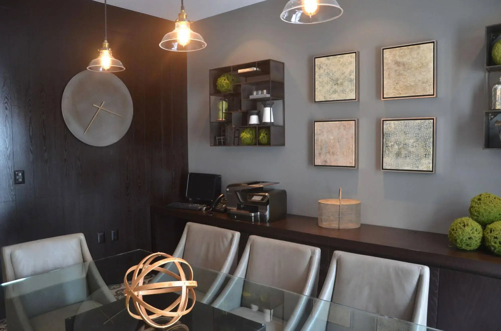 AR 218 Hotel by ULIV