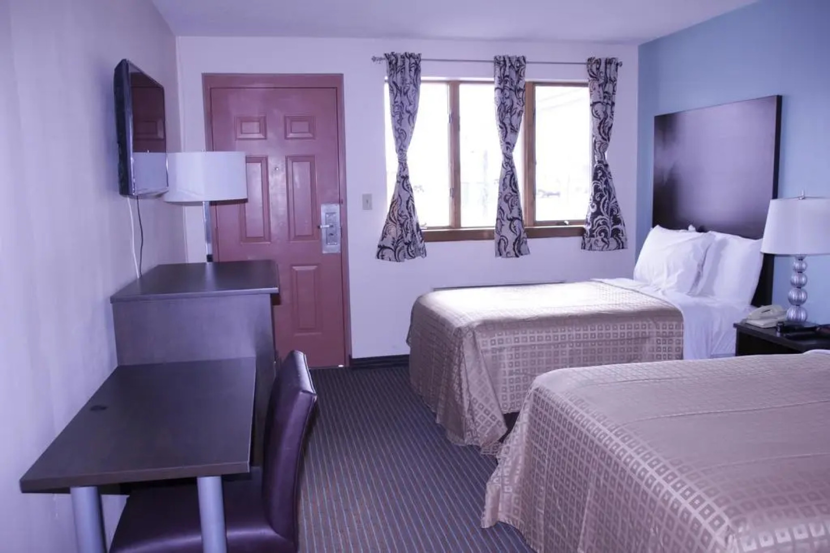 Sterling Inn Niagara Falls near IAG Airport