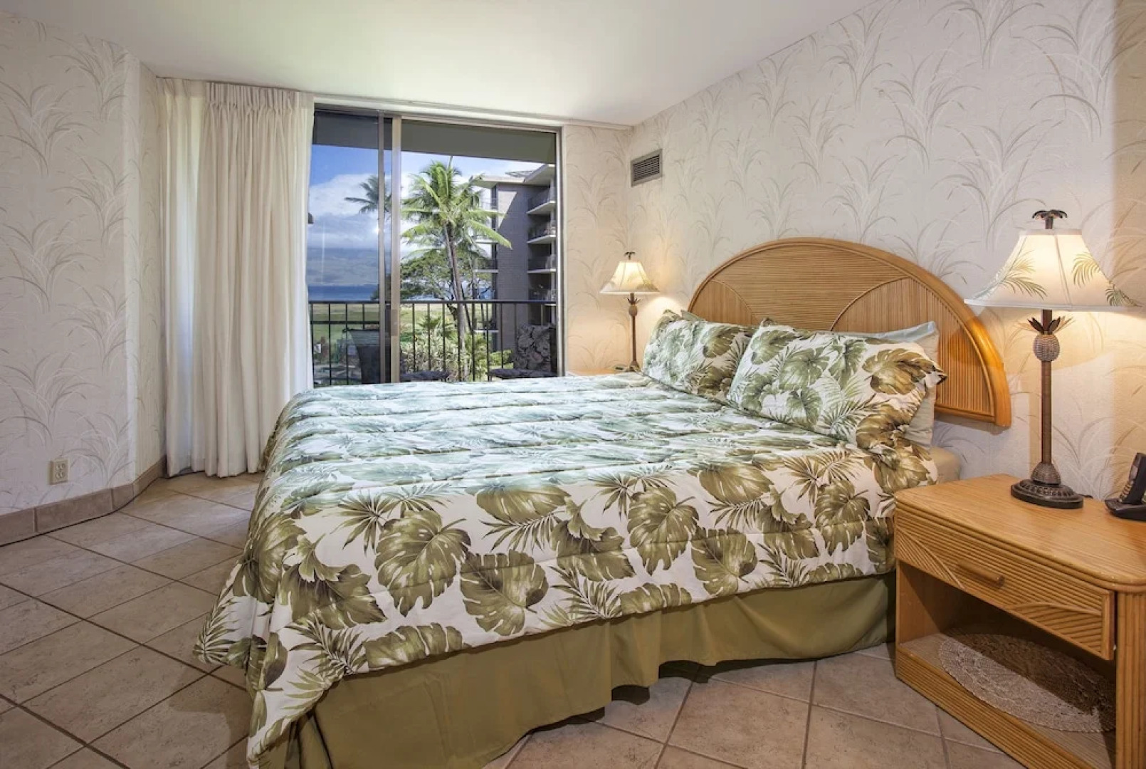 Kauhale Makai - Maui Condo & Home