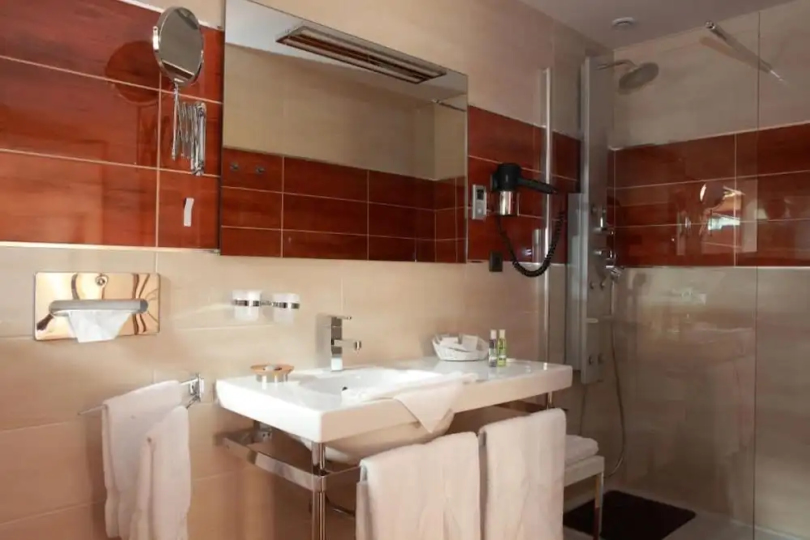 Le Domaine Chateau du Faucon