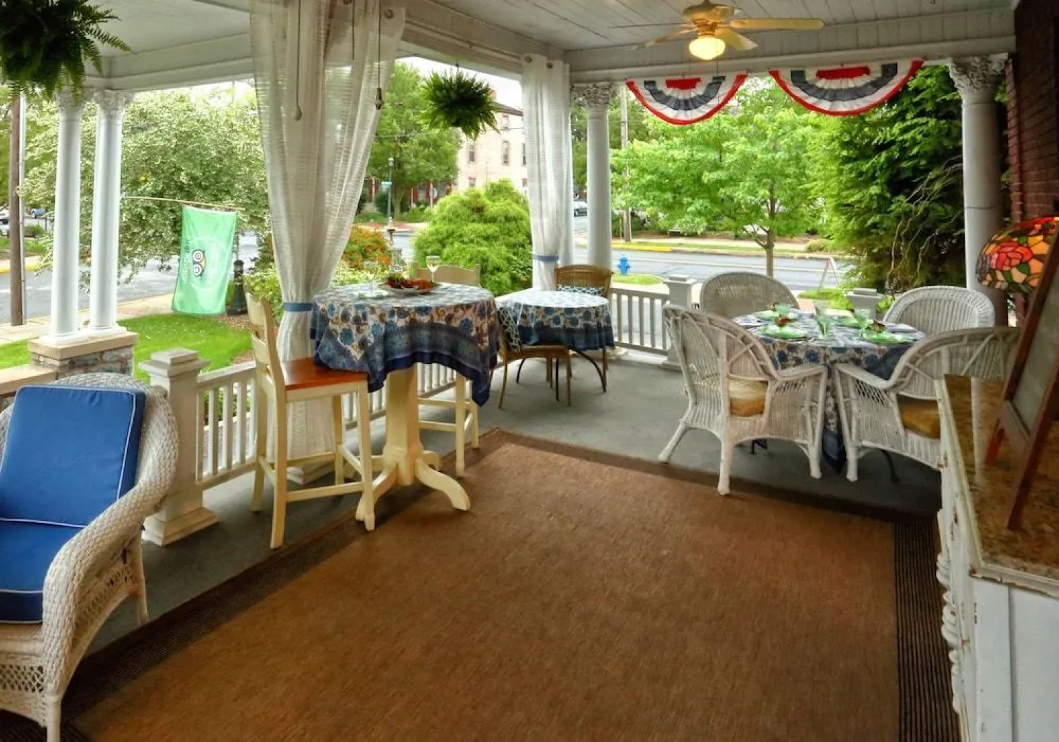 Olde Square Inn Bed and Breakfast