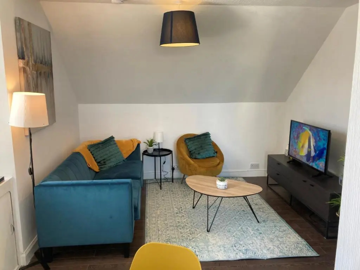 2 Bedroom Apartment, With Free Parking
