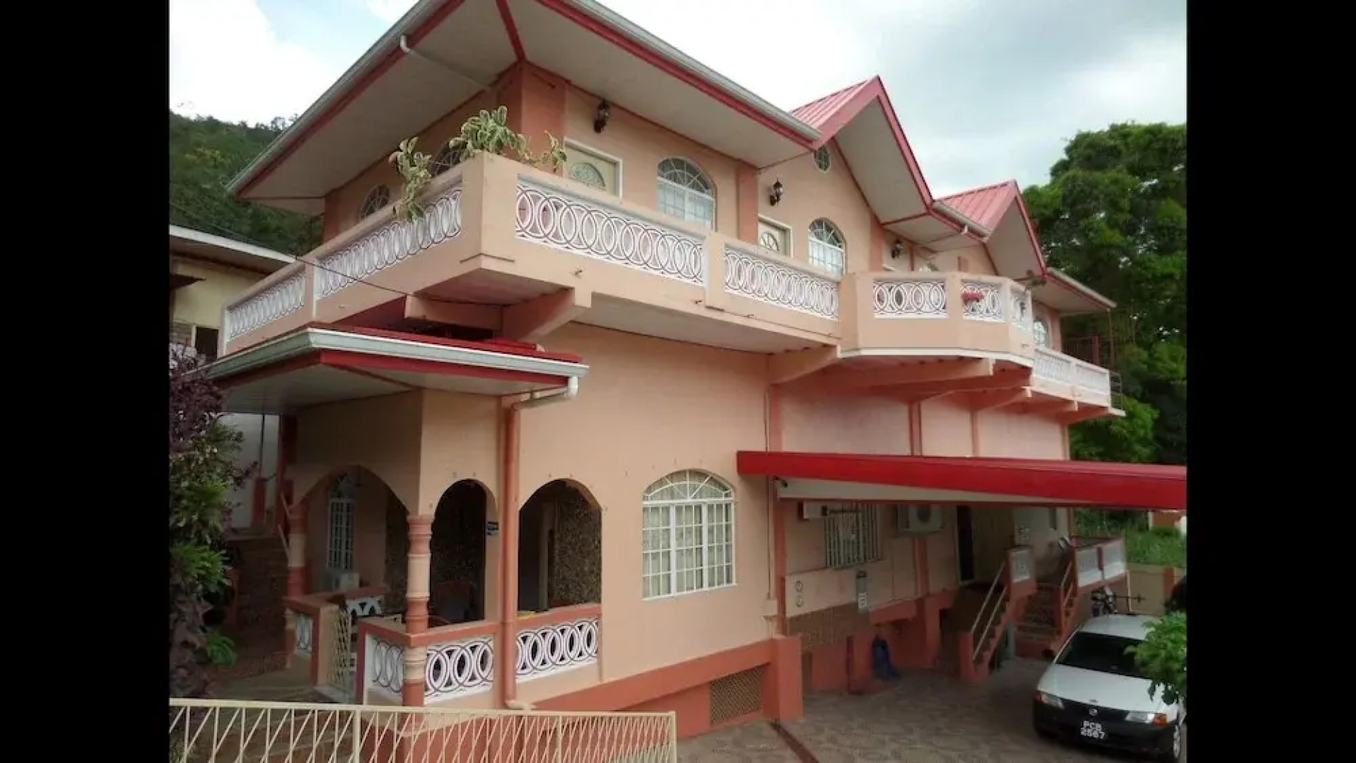 Carolyn's View Guest House