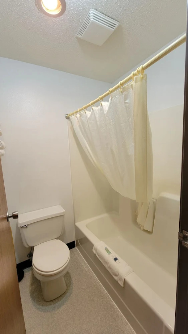 Wagner Lakeside Motel