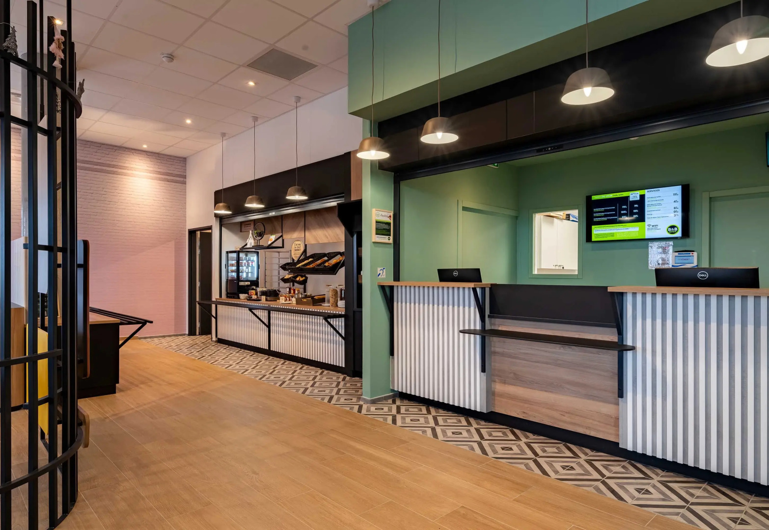 B&B HOTEL Valenciennes Onnaing