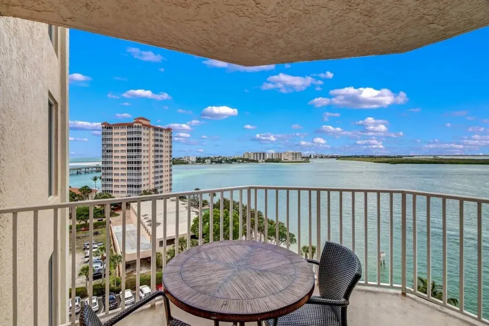 Lovers Key Resort 905