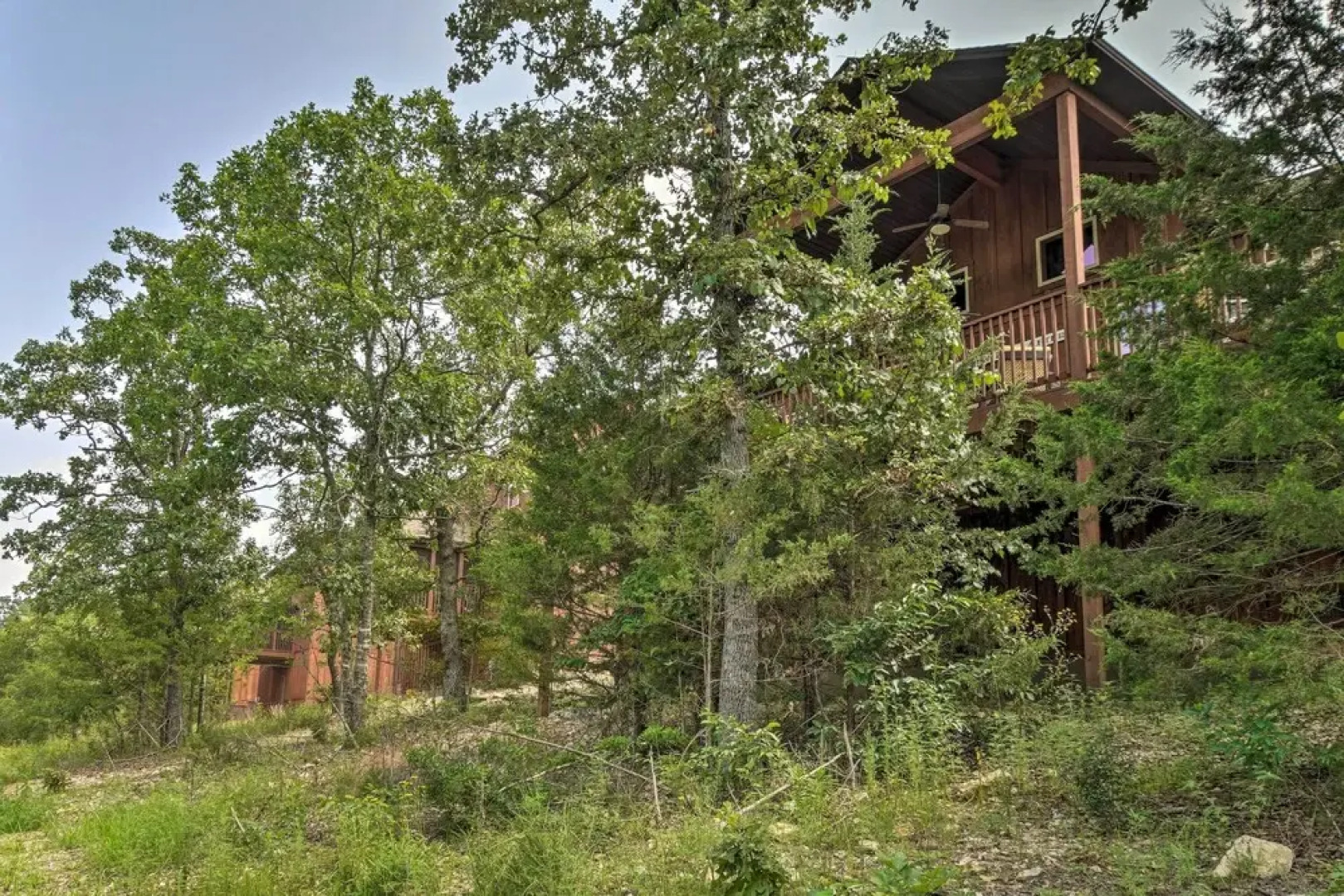 Branson West Cabin w/ Pool Access & Golfing
