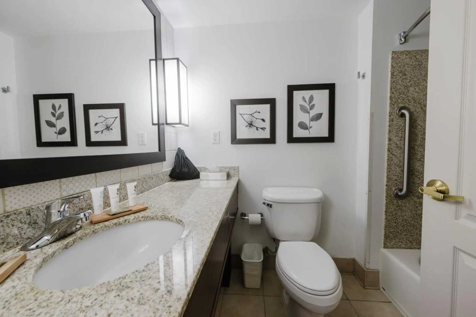 Country Inn & Suites by Radisson, Lake George (Queensbury), NY