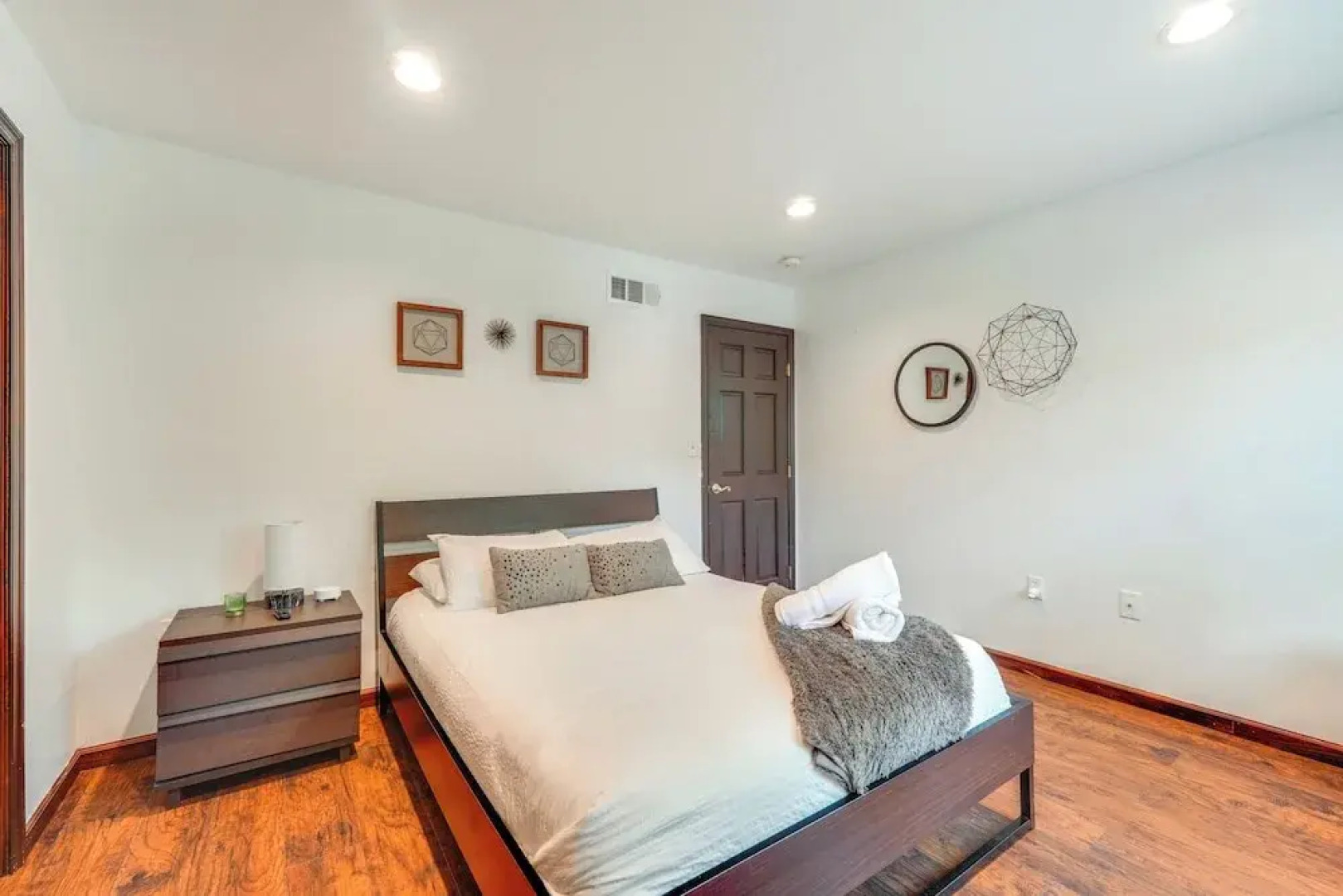 Tannersville House: Bar & Deck, 2 Mi to Ski Resort