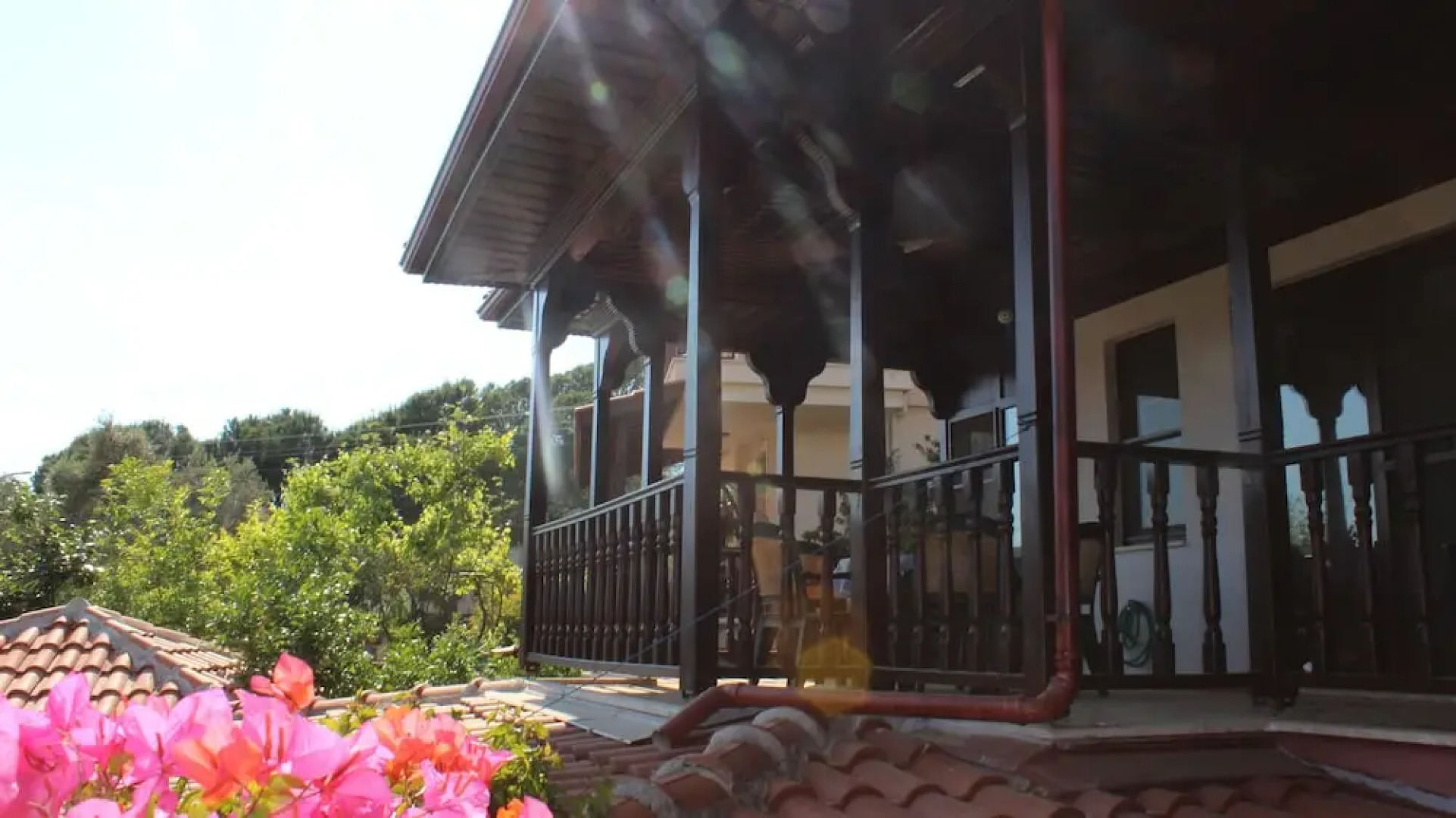 Moonhouse Apartments