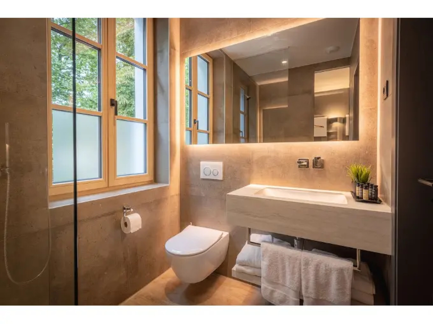 Sunrose 7 - Gourmet & SPA Hotel (16+)