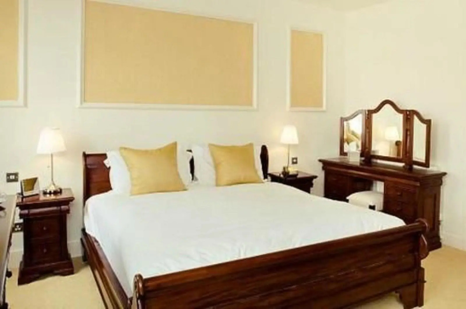 The King's Arms Hotel and Restaurant