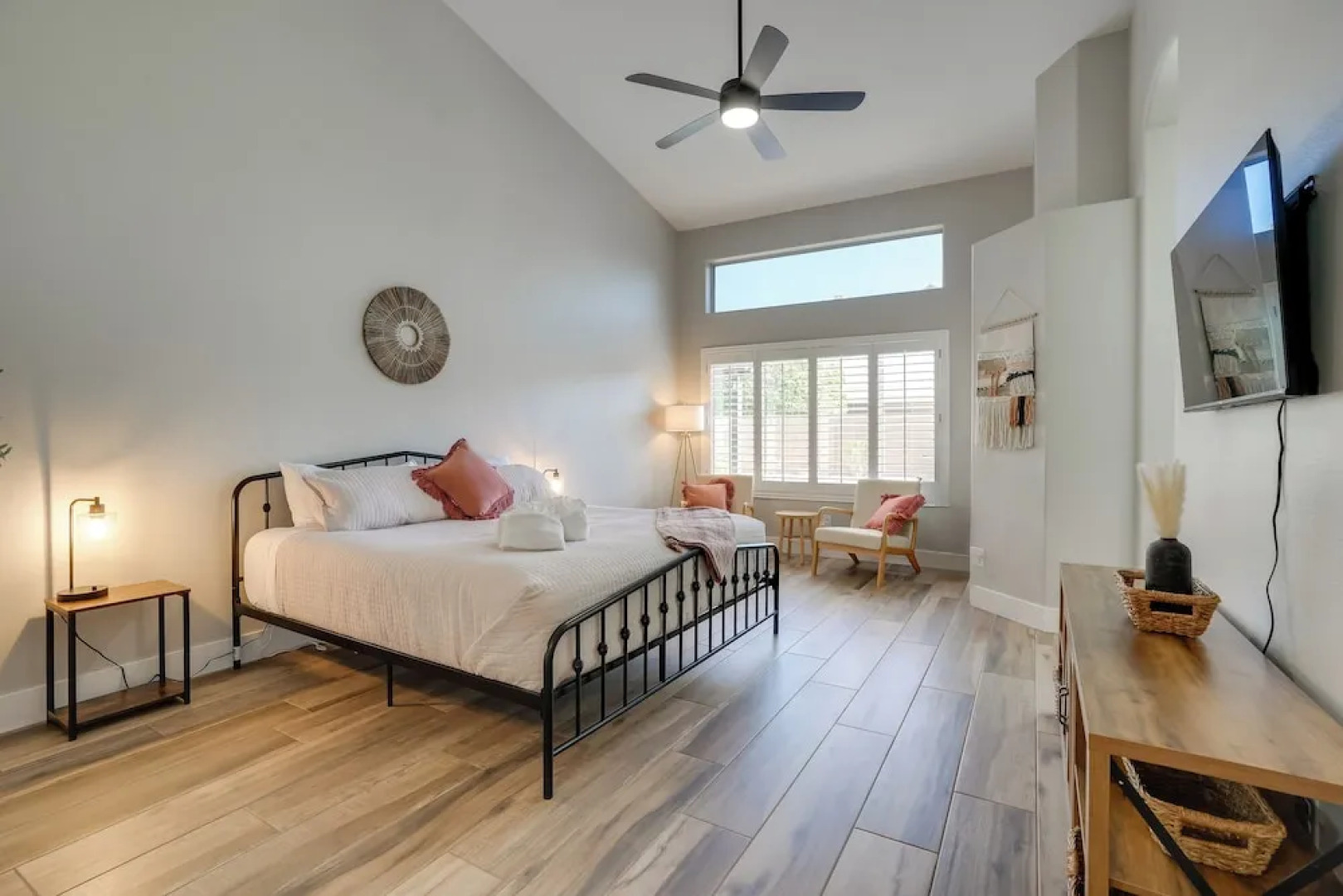 Heated Pool, 2 Mi to Dtwn: Central Peoria Home!