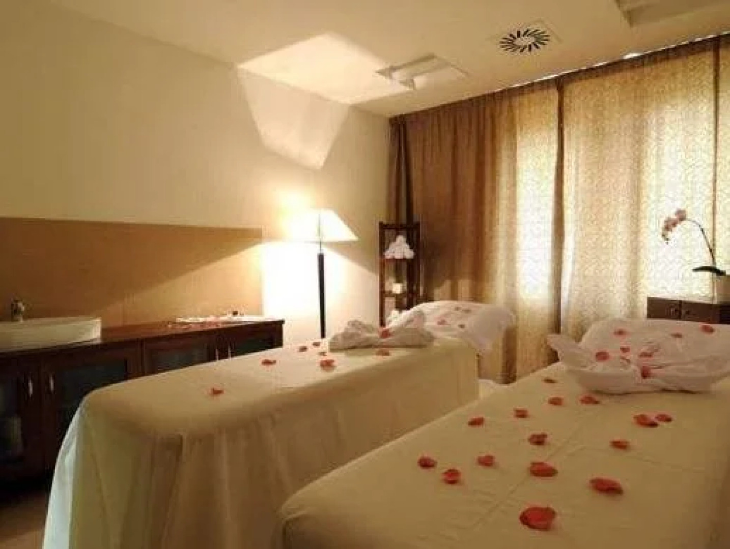 Spa Resort Tree of Life