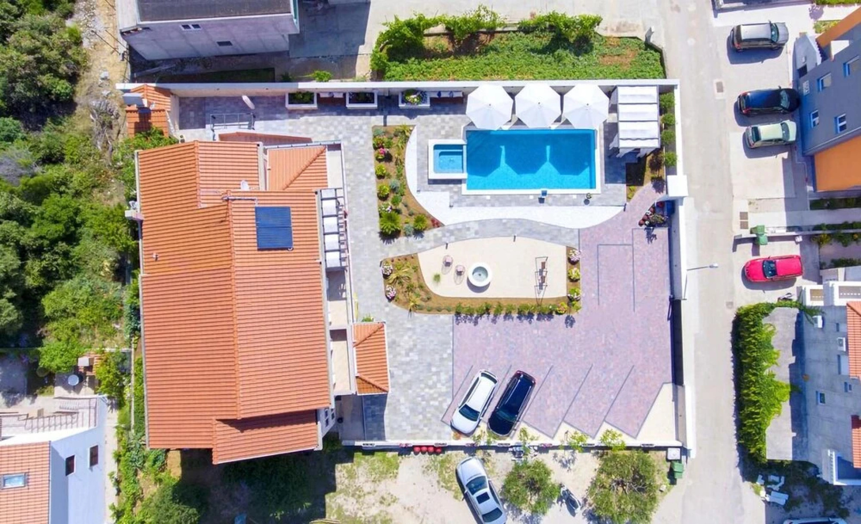 Amazing Apartment in Grebastica with Outdoor Swimming Pool, Hot Tub & 2 Bedrooms