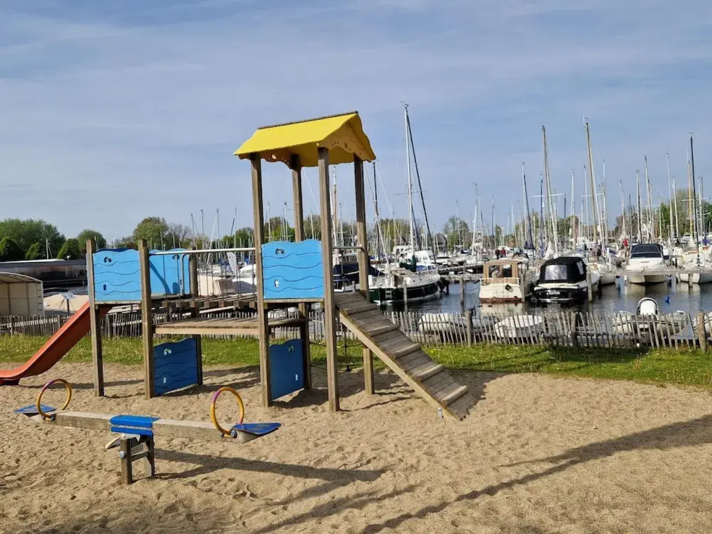 Water Lodge in Naarden With Marina Views