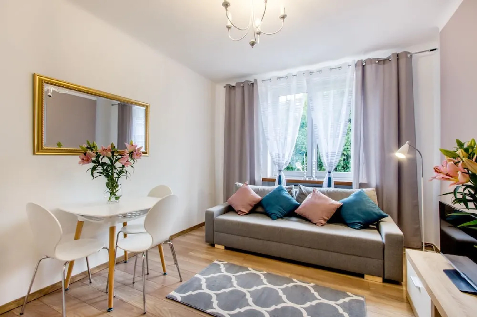 ClickTheFlat Avenue Place