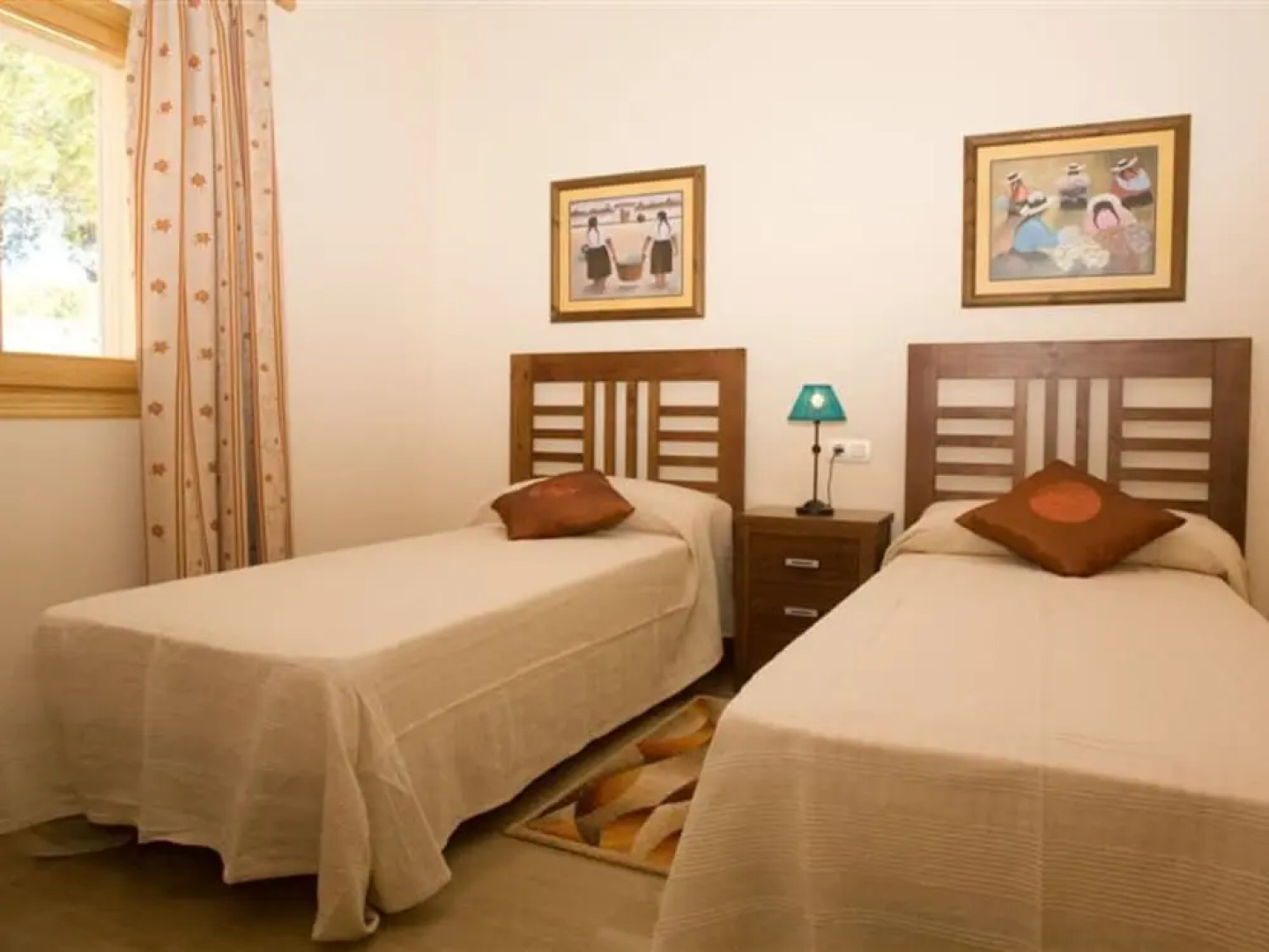 Quaint Villa with Jacuzzi in Sa Pobla