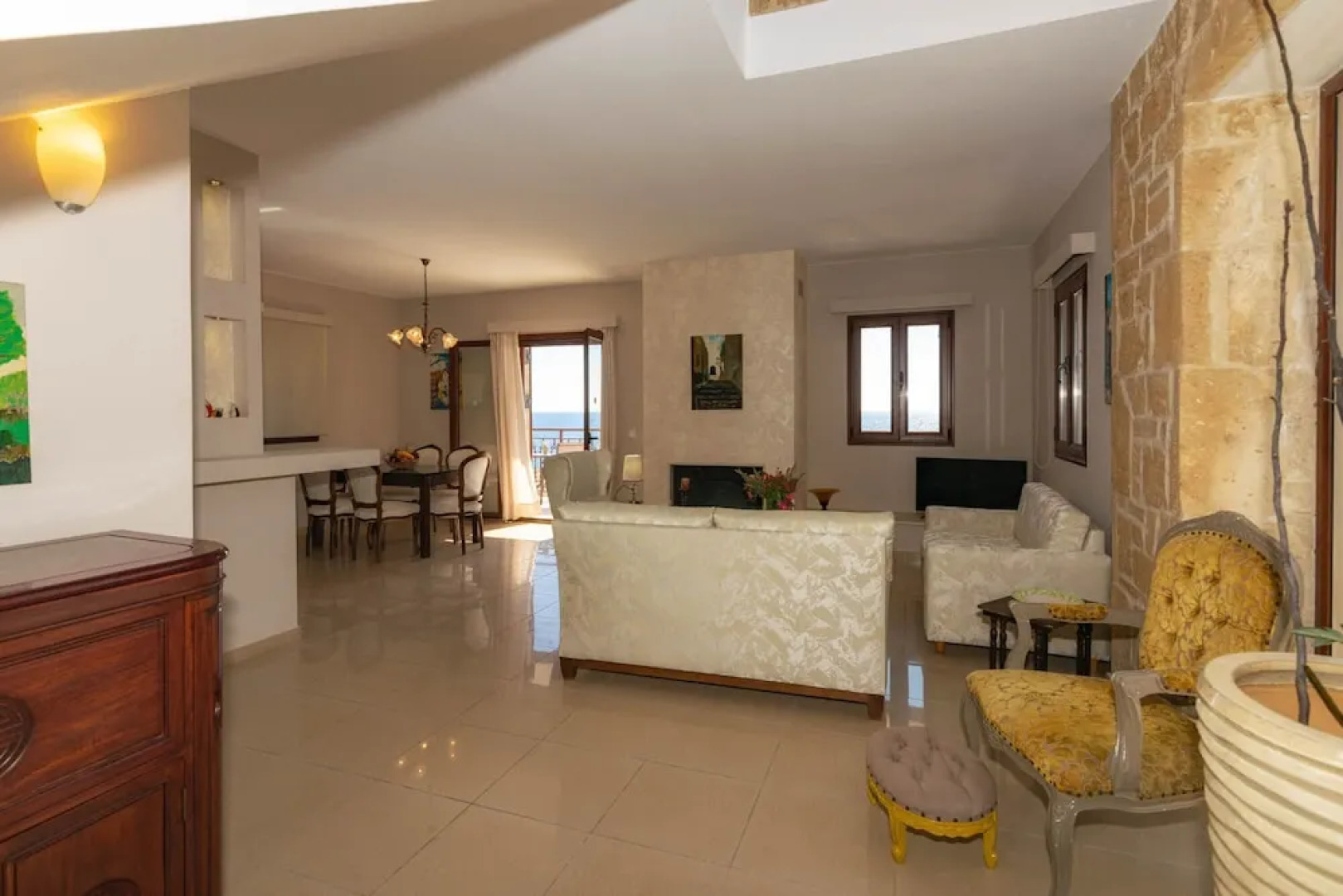 Armonia Seaside Villas