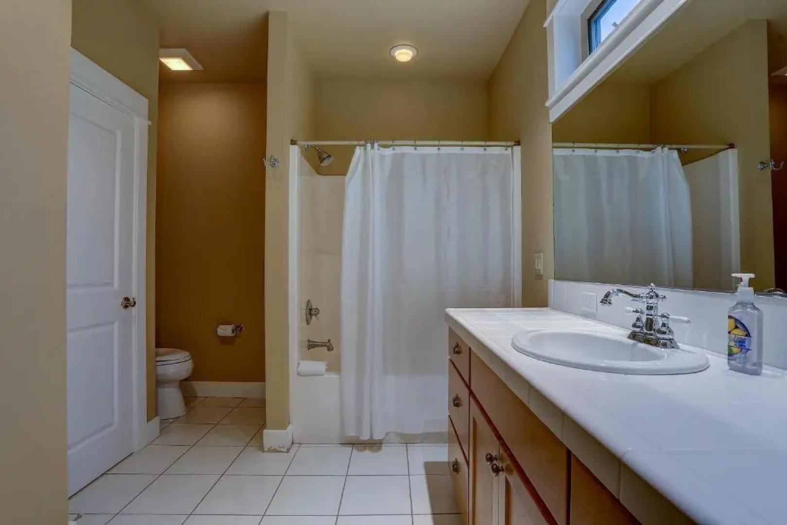 Big Pine-Ac-3Br/2.5Ba