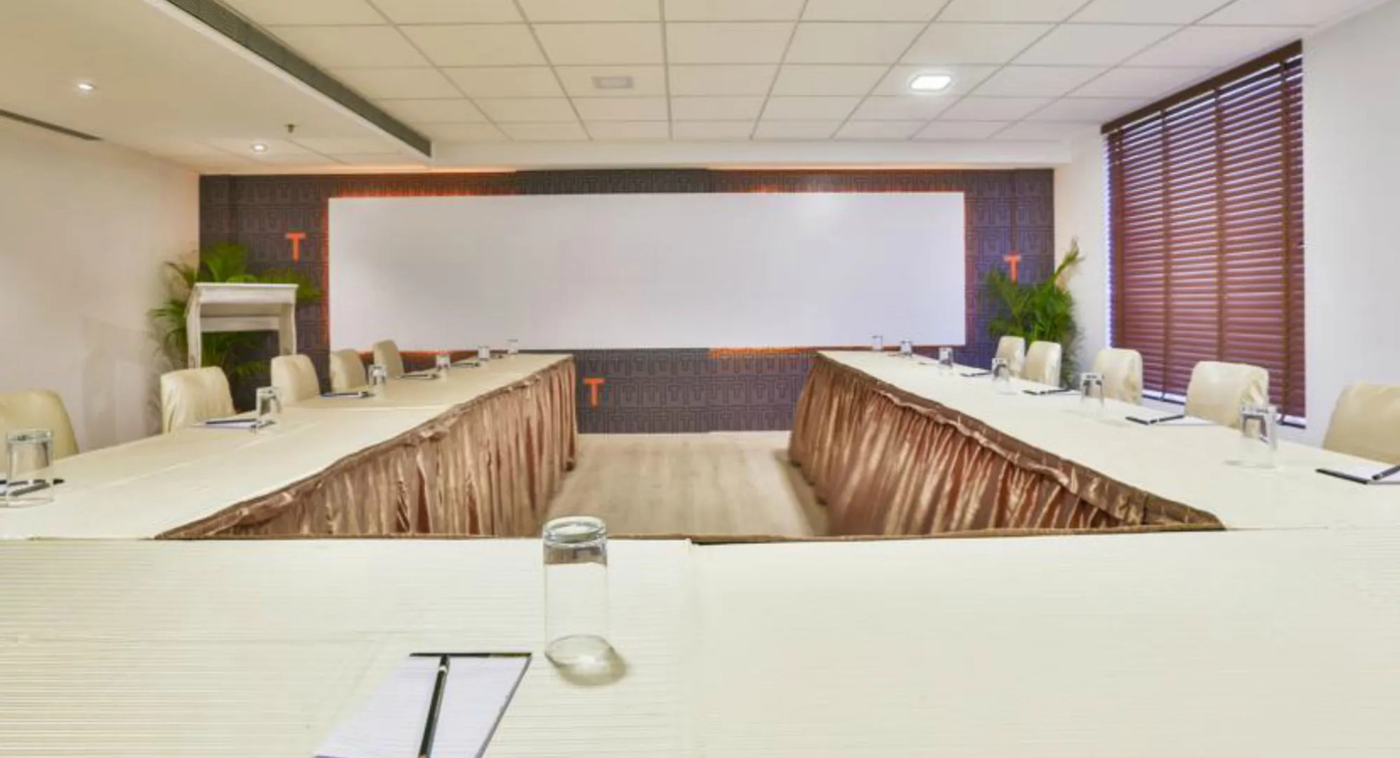 T24 Residency Mumbai International Airport Hotel