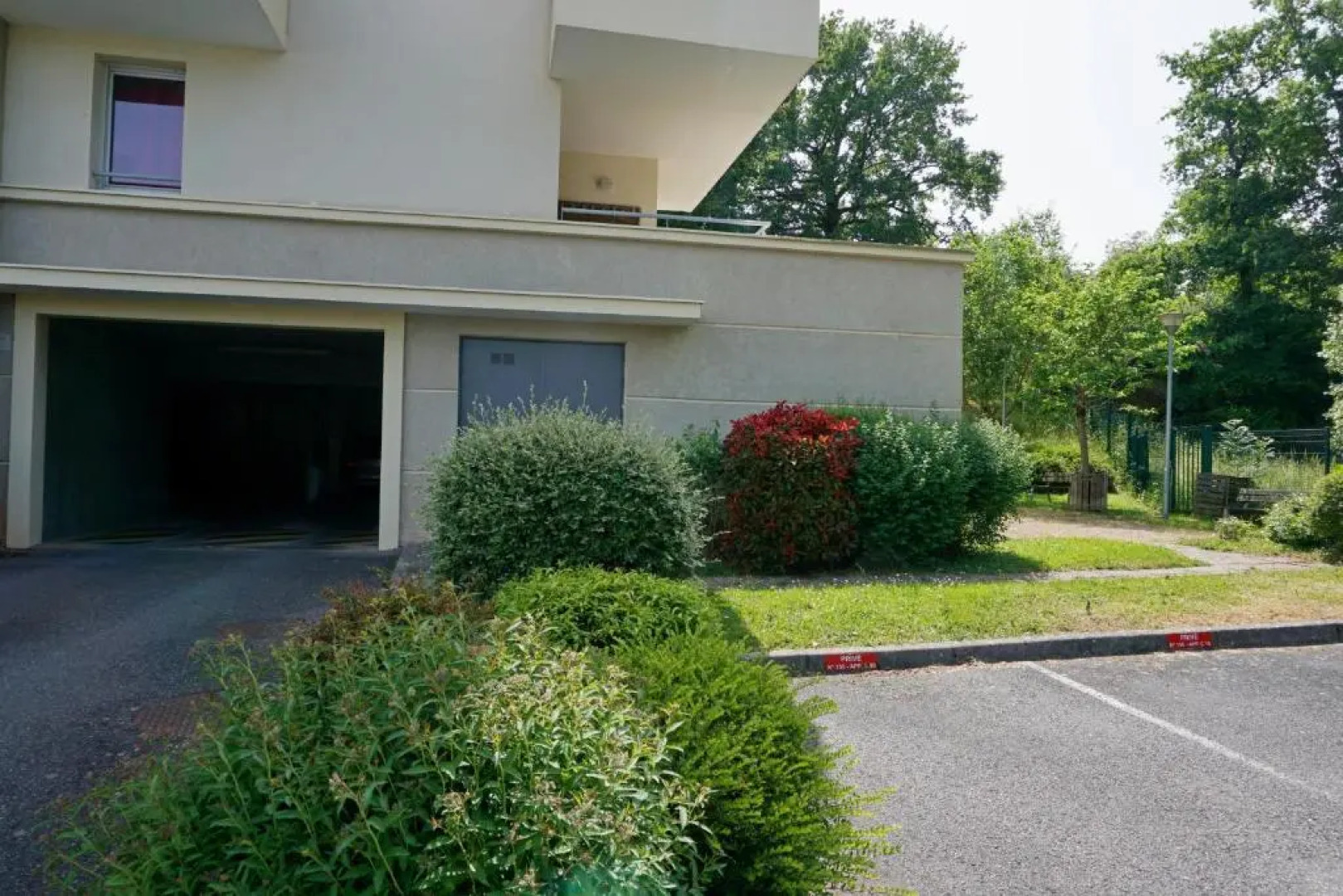 Le Clos Bellevue Appartement T3 parking + piscine