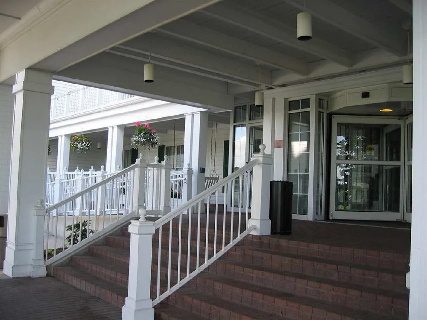 Embassy Suites by Hilton Pittsburgh International Airport