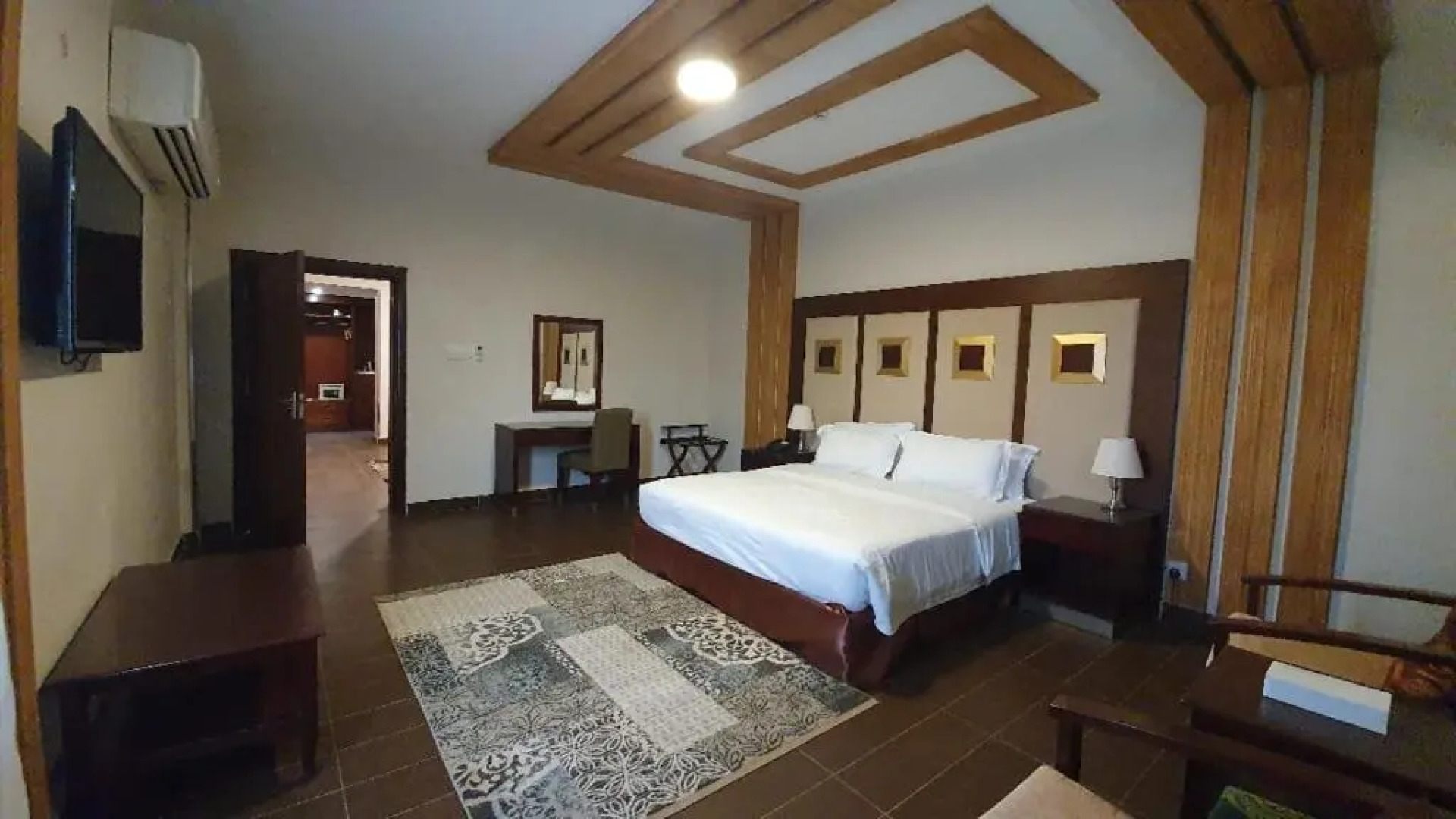 Dolphin Beach Resort