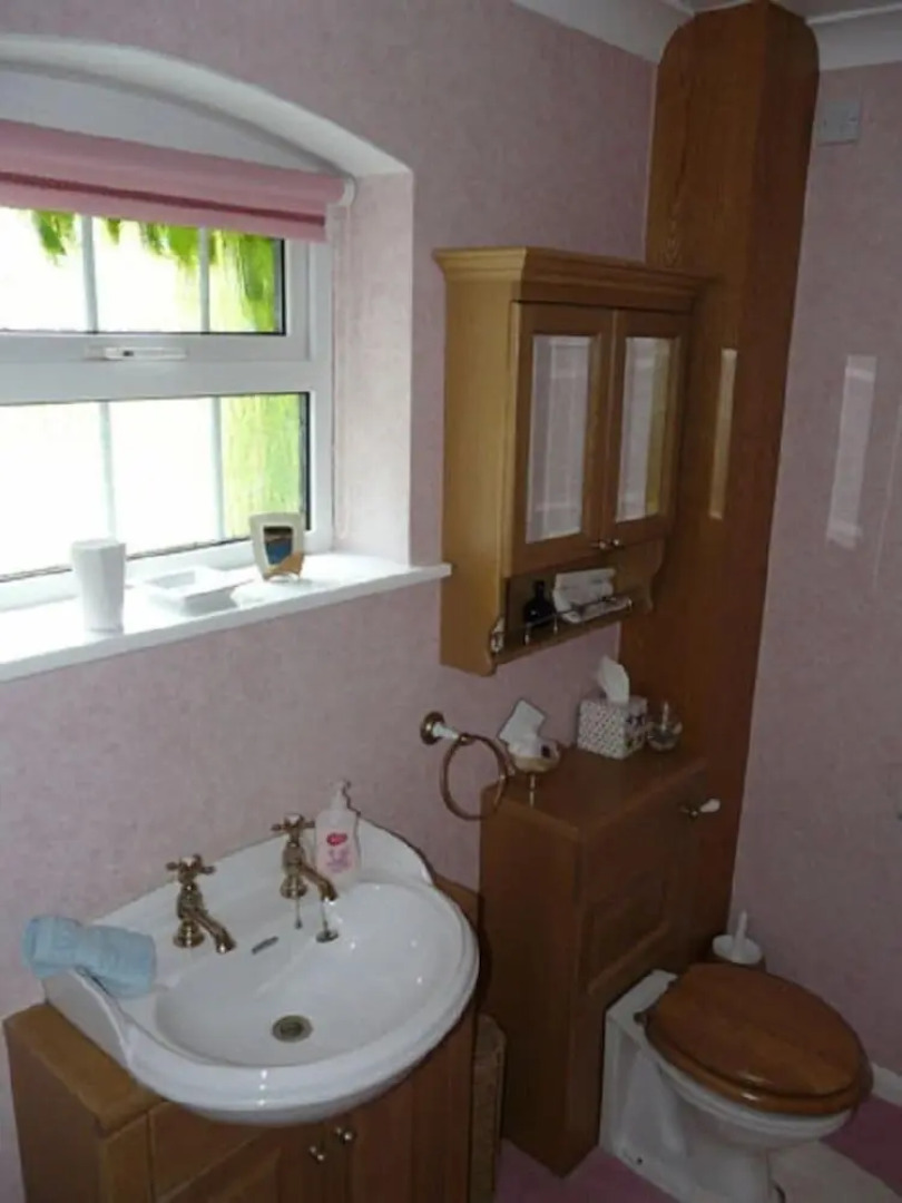 Pine Lodge Bed And Breakfast