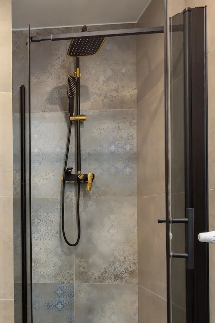 Little Laguna Apartments by Renters