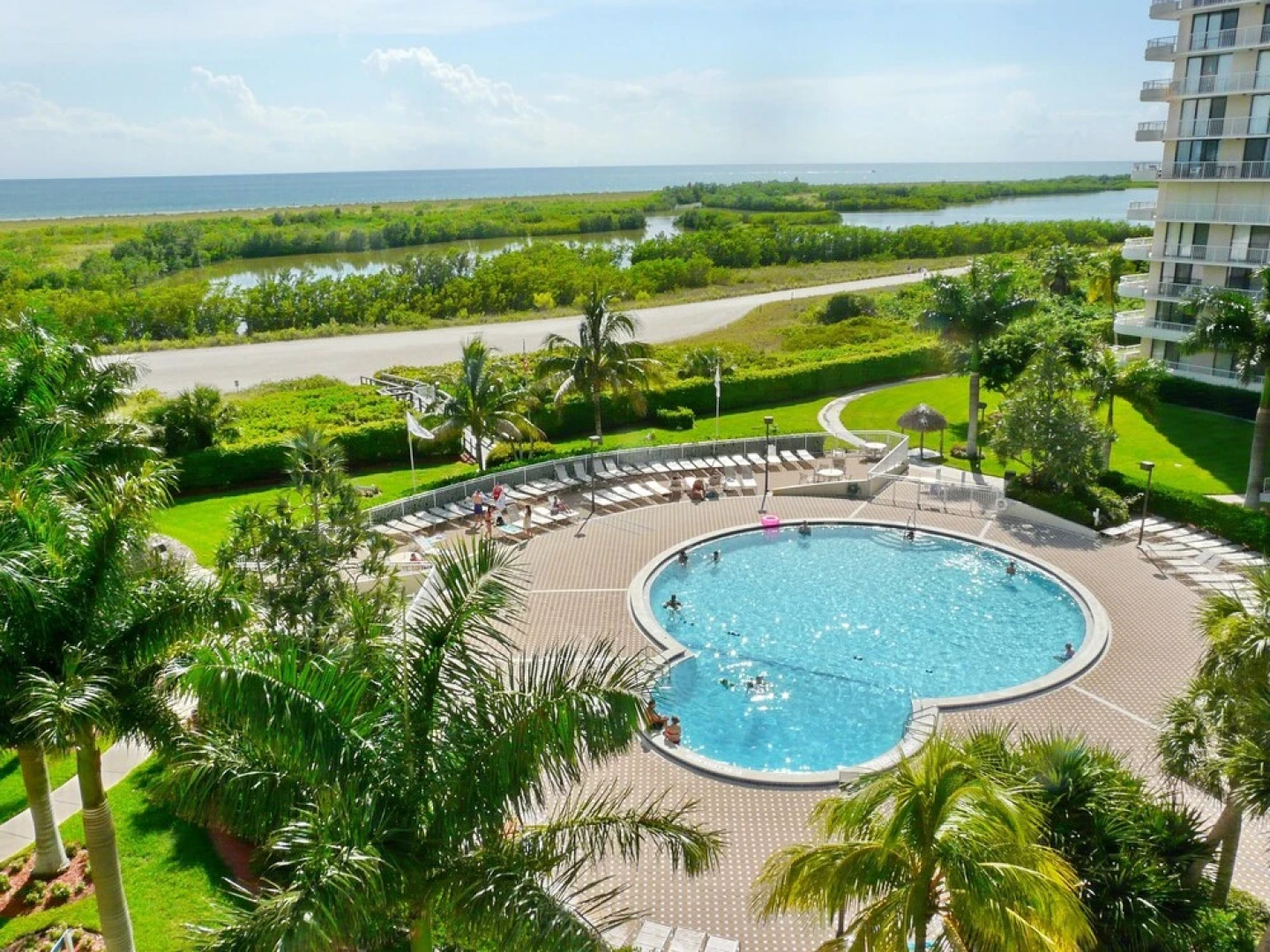 South Seas Tower 4-1711