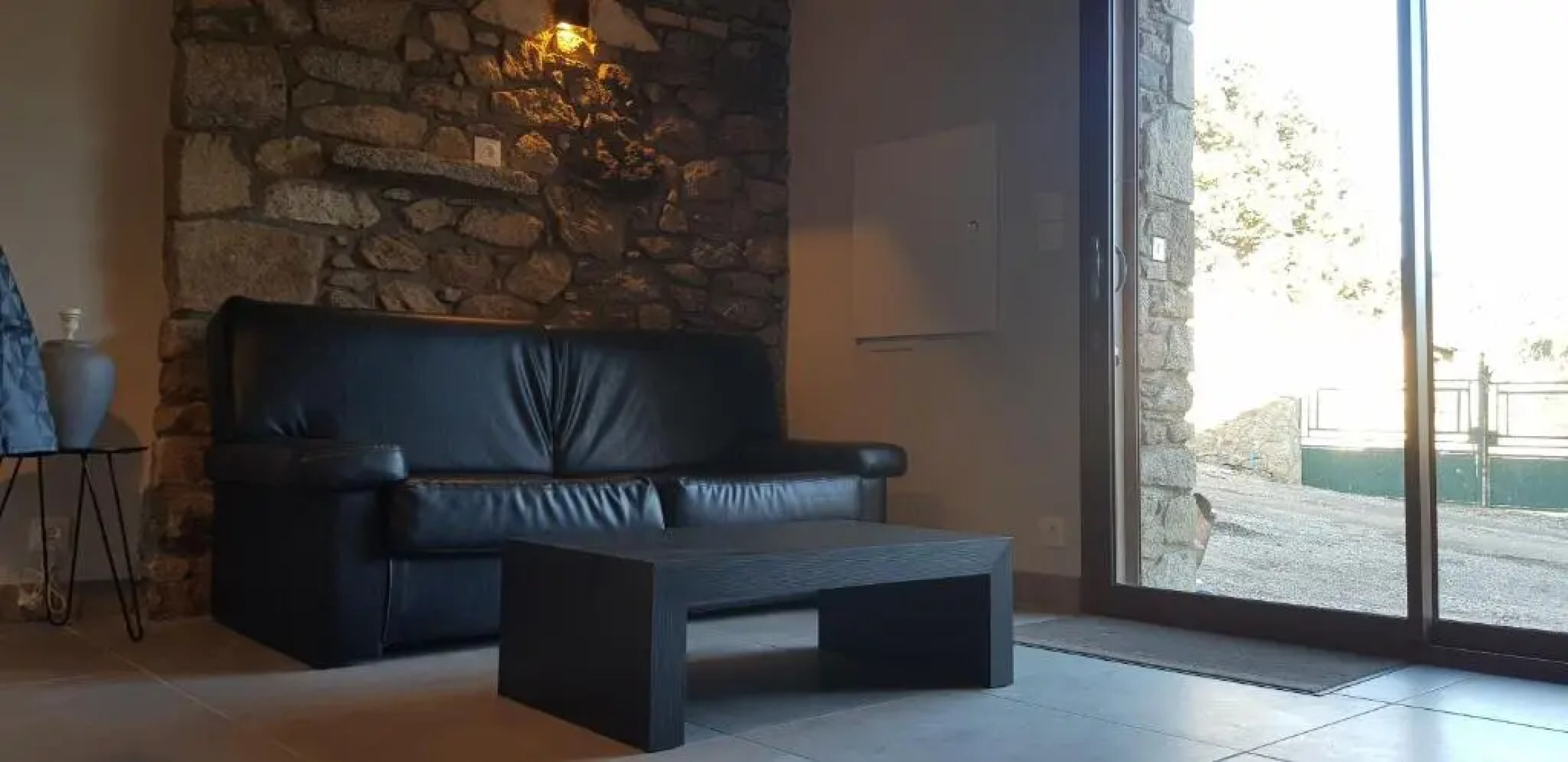 Grange de Caractere En Pierre Al Badiu