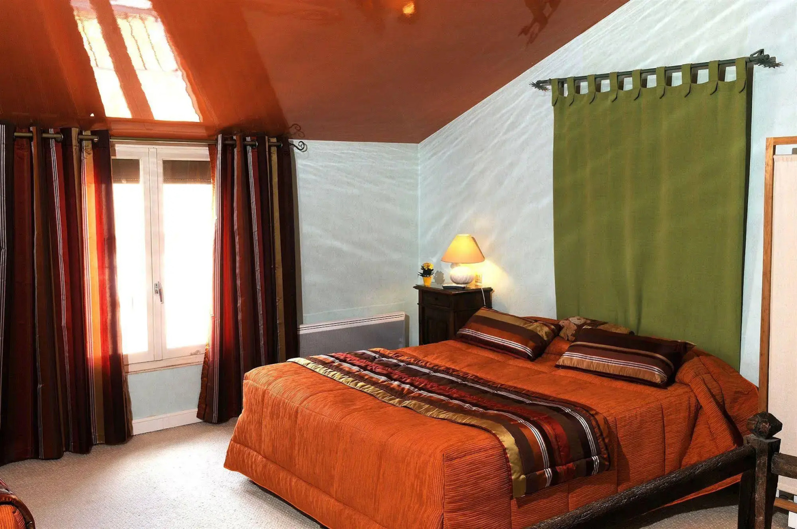 Citôtel le Plat dEtain