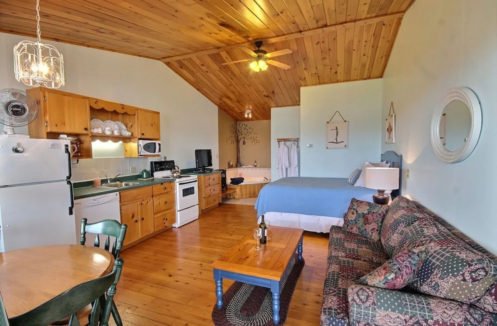 Cavendish Bosom Buddies Cottage Resort