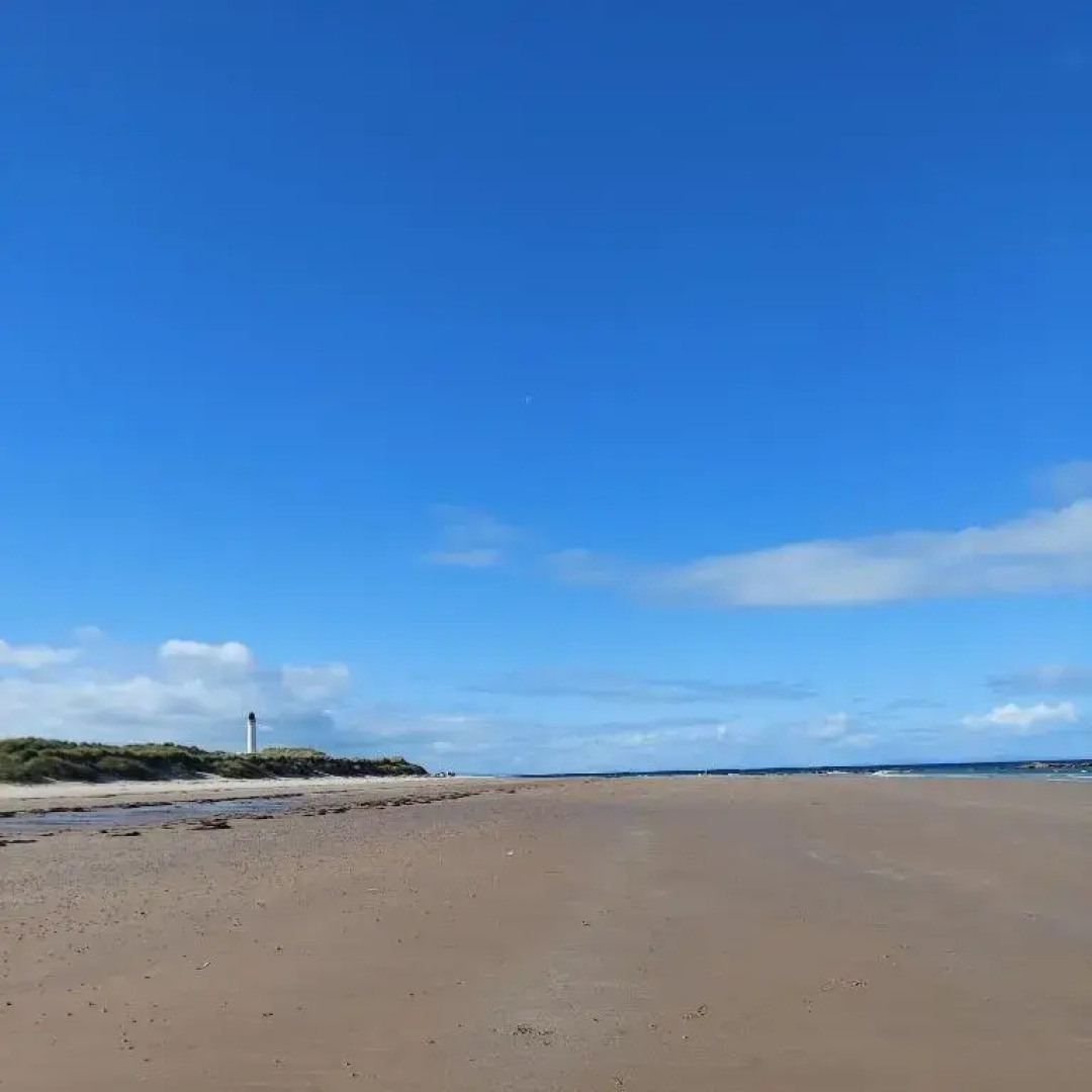 Beachside Lighthouse 14