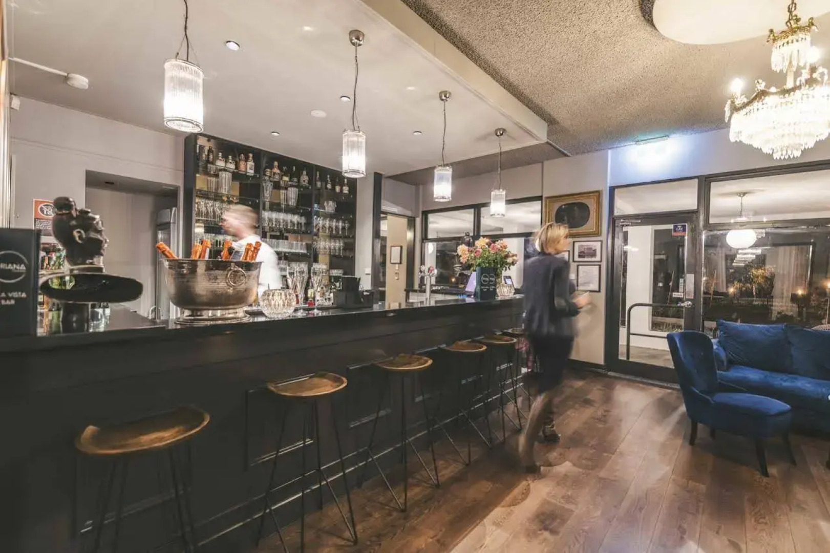 The Oriana Orange - Retro Hotel & Resort