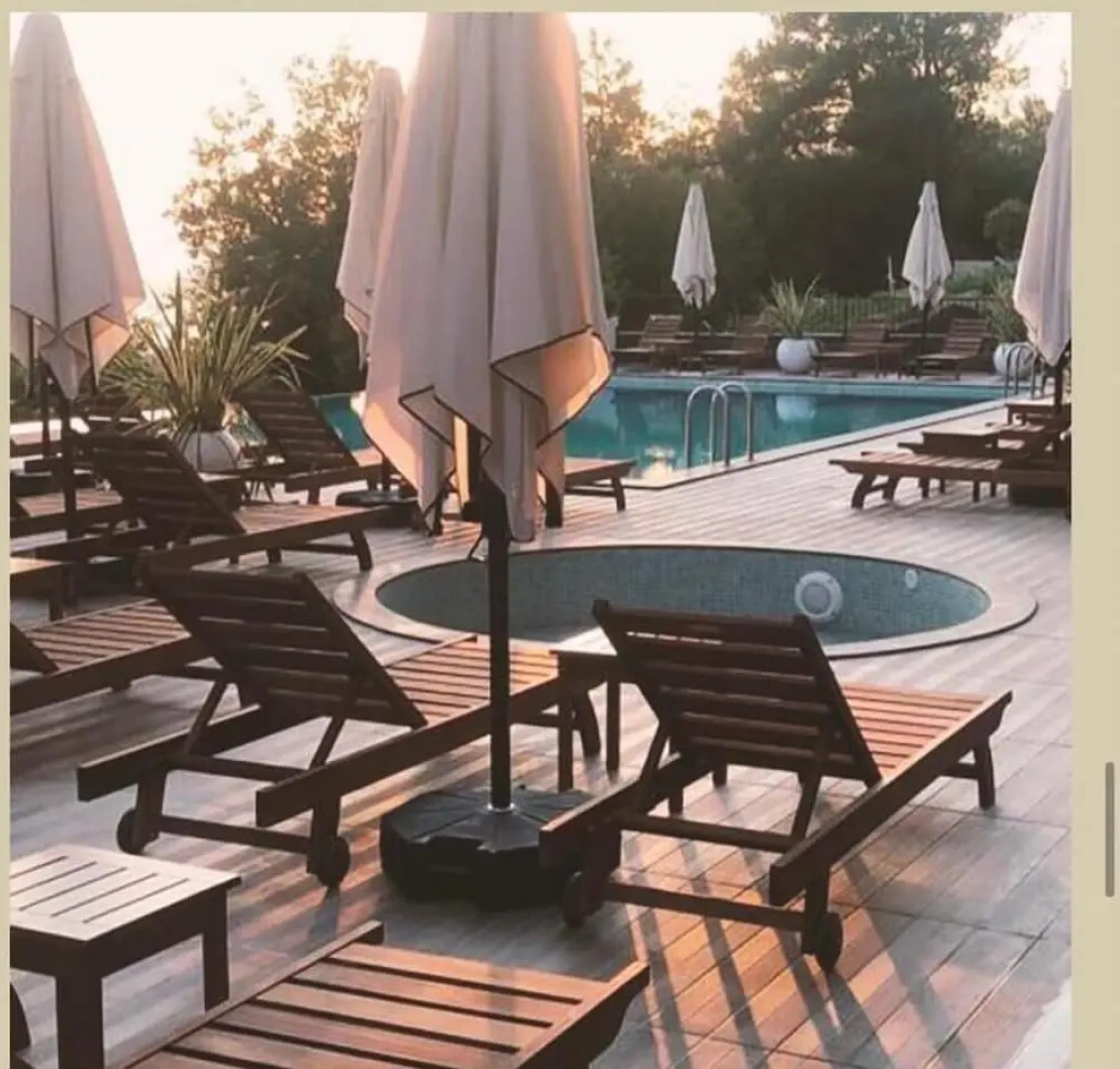 Charming 1-0 Studio in Kotor-kavac With Pool & Spa