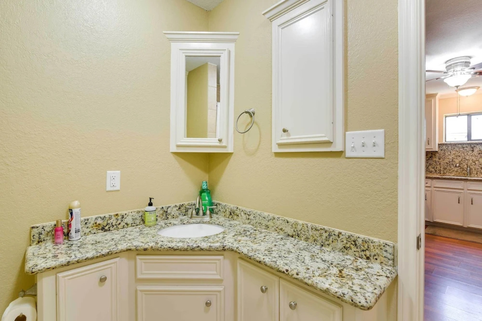 Cozy Texas City Guest House - 5 Mi to Beach!