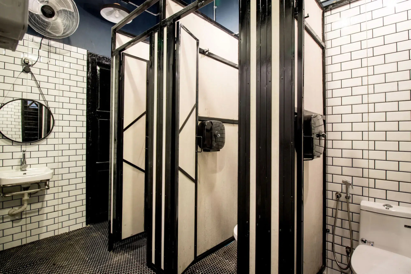 The Brownstone Hostel & Space