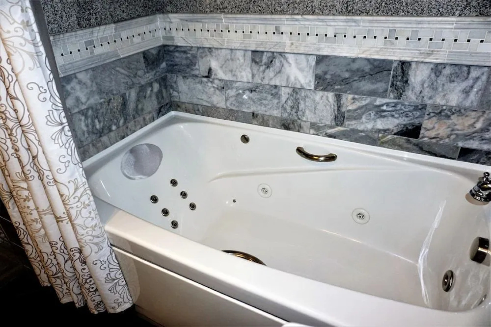 1895 Washington Hotel