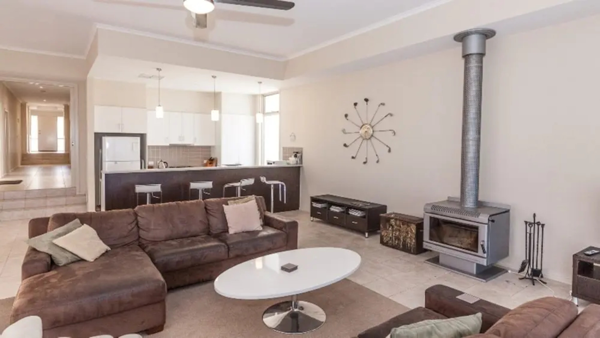 Golfers Paradise (18th Tee) - 52 Huntingdale Drive