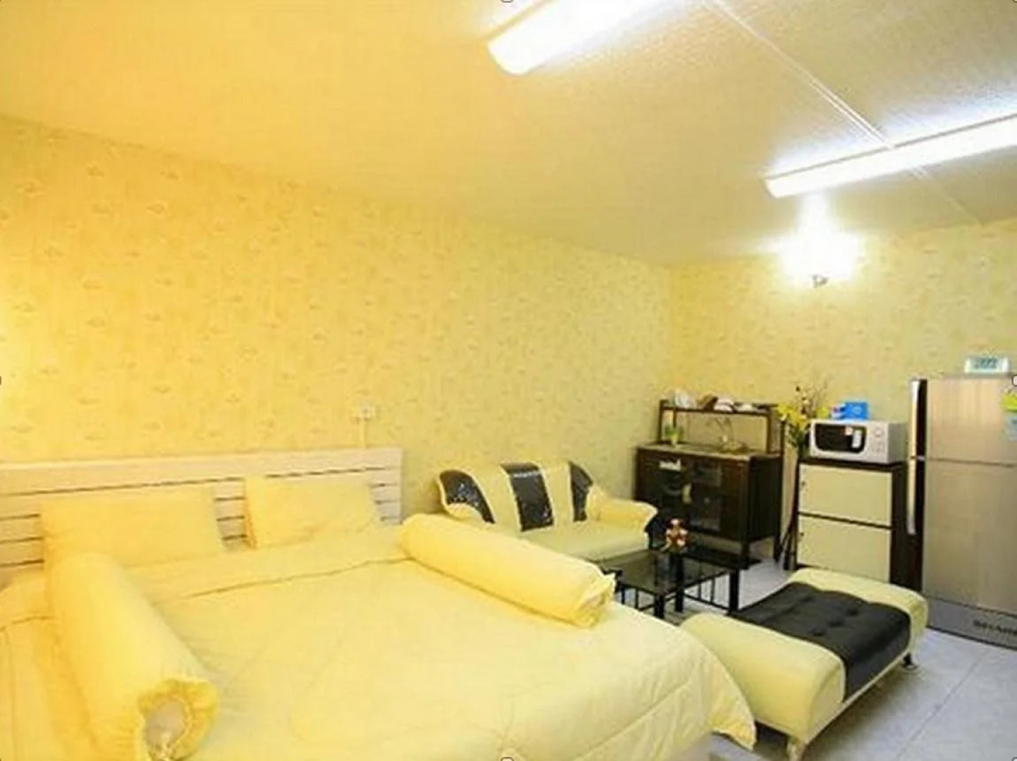 Deluxe at Popular Condo