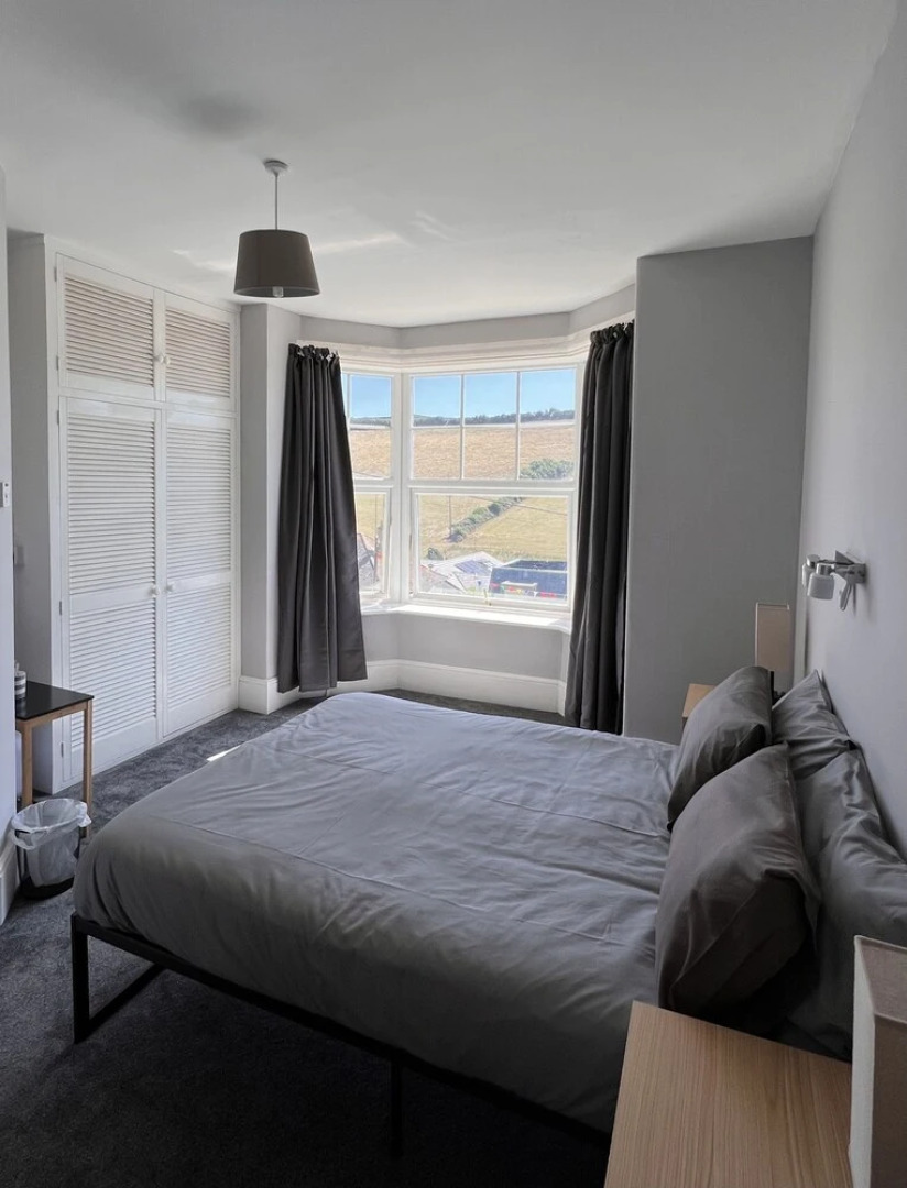 Sea View Hotel - Sandpebbles